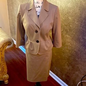 Perfectly neutral Tahari suit in the taupe family.  Like brand new